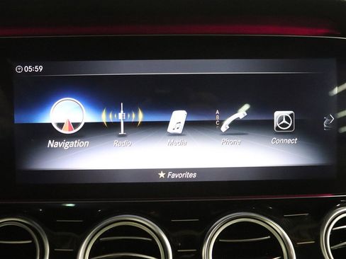 Used 2019 Mercedes-Benz E 450 4MATIC Sedan image 27