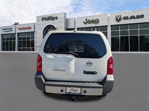 Used 2013 Nissan Xterra S w/ Value Package image 4