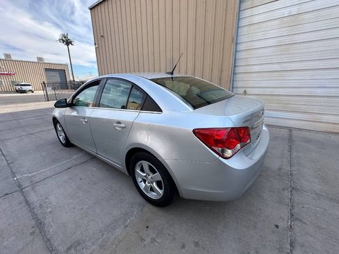 Used 2014 Chevrolet Cruze LT FWD image 3