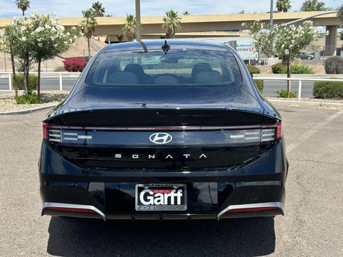 Used 2024 Hyundai Sonata SEL FWD image 4