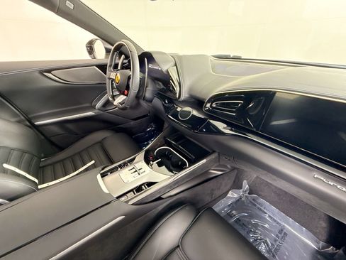 Certified 2025 Ferrari Purosangue AWD/4WD image 25