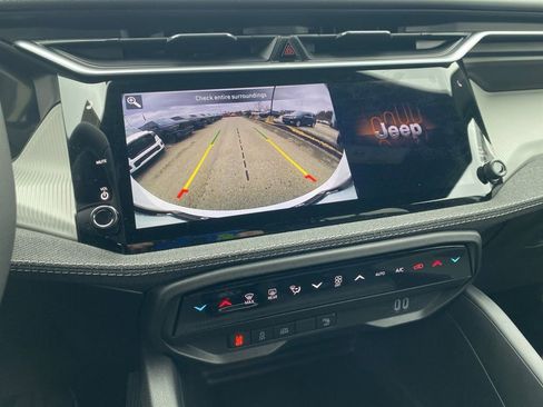 New 2026 Jeep Cherokee Laredo AWD/4WD image 31