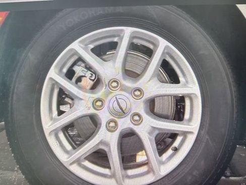 Used 2023 Chrysler Voyager LX image 16