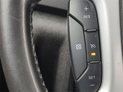 Used 2011 Chevrolet Traverse LT w/ All-Star Package image 19