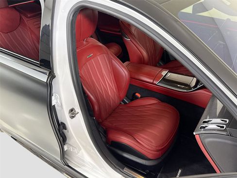 Used 2025 Mercedes-Benz S 63 AMG S image 33
