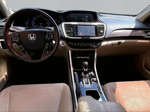 Used 2017 Honda Accord EX-L image 15