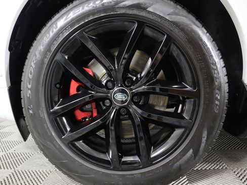 Certified 2024 Land Rover Discovery Sport S image 31