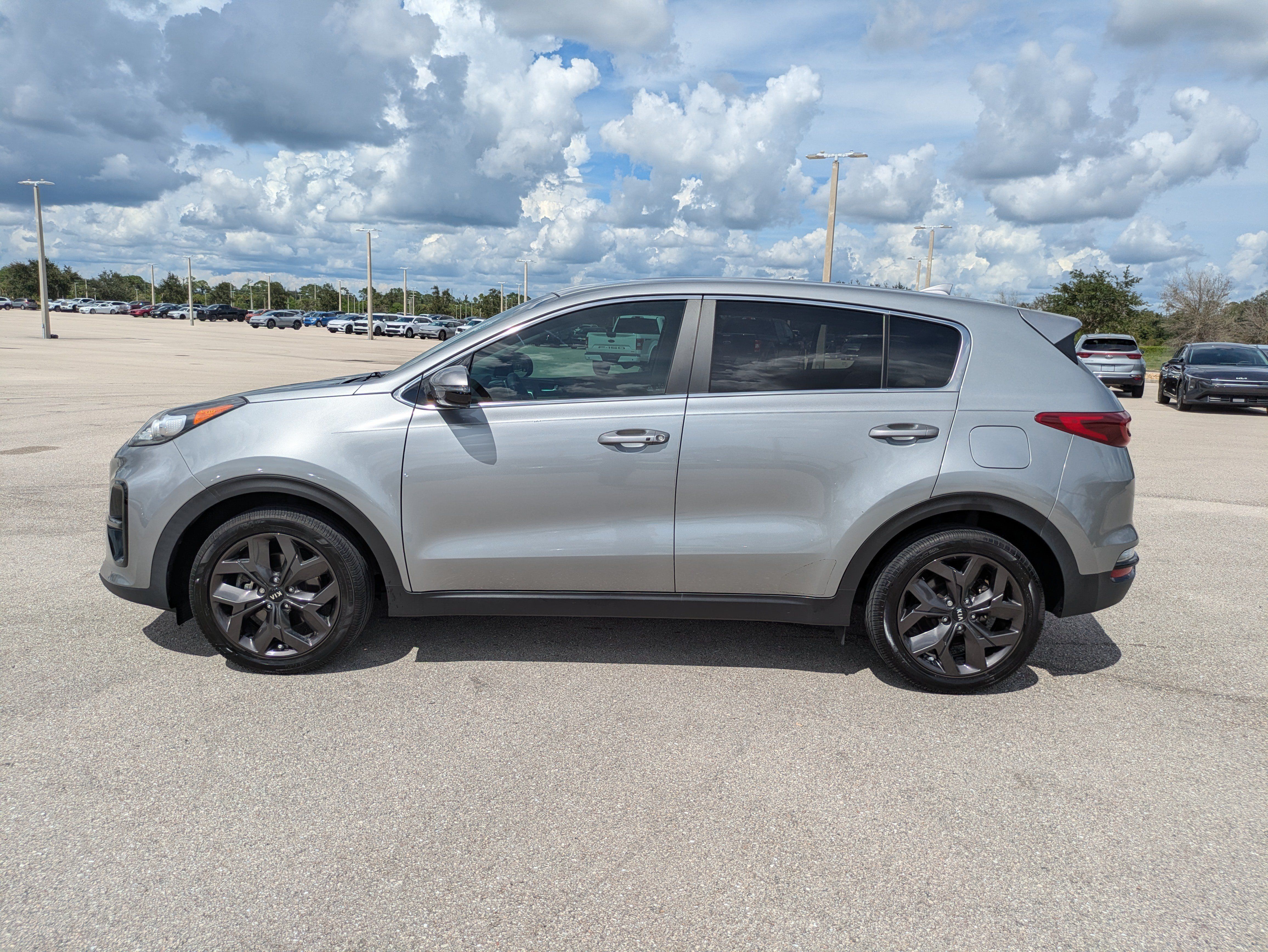 Used 2022 Kia Sportage LX w/ LX FWD Value Edition Package image 7