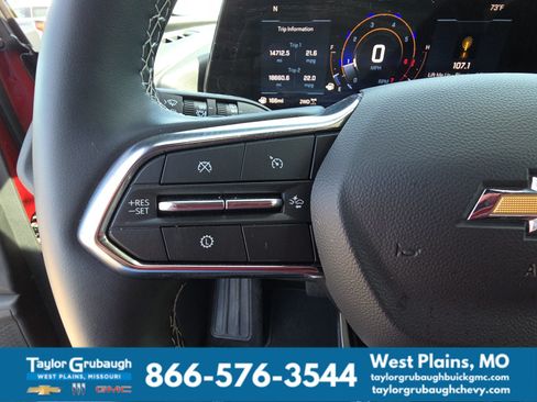 Used 2026 Chevrolet Traverse LT AWD/4WD image 18