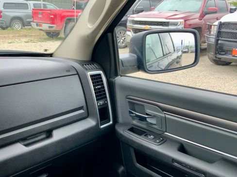 Used 2023 RAM 1500 Classic SLT AWD/4WD image 37