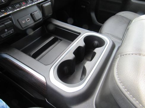 Used 2021 Chevrolet Silverado 1500 RST w/ Rally Edition image 7