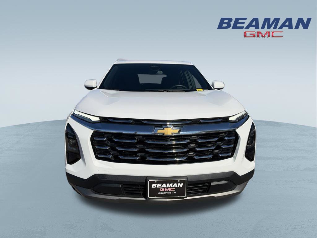 Used 2026 Chevrolet Equinox LT AWD/4WD image 2