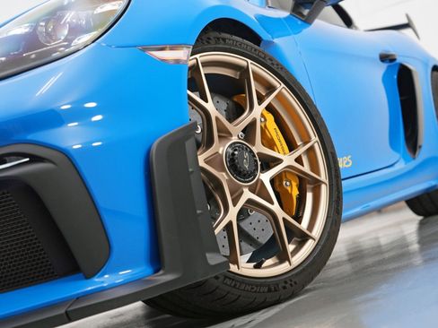 Used 2024 Porsche 718 Cayman GT4 RS w/ Weissach Package image 52