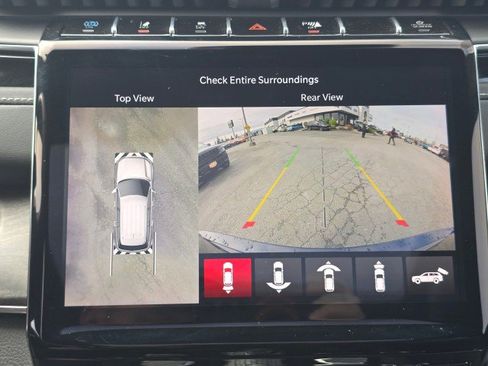 Used 2023 Jeep Grand Cherokee Overland w/ Advanced Protech Group III image 38