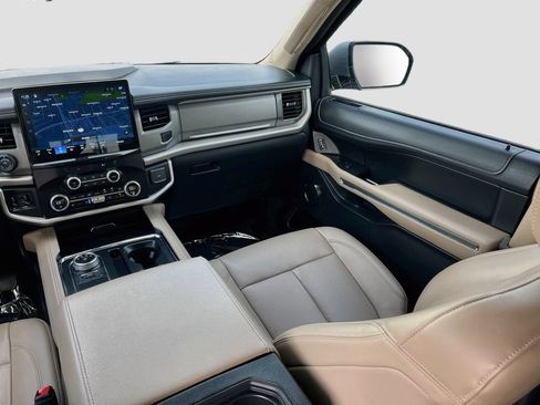 Used 2023 Ford Expedition Max XLT RWD image 23