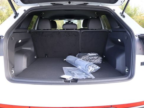 New 2026 Volkswagen Atlas Cross Sport SE image 22