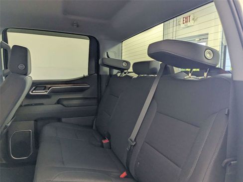 Used 2022 Chevrolet Silverado 1500 RST AWD/4WD image 32