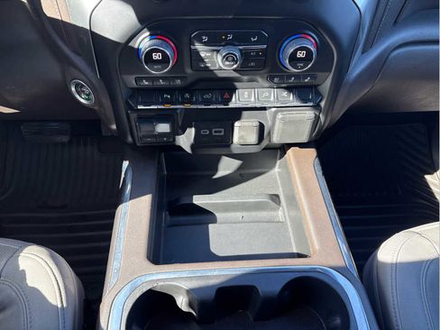 Used 2022 Chevrolet Silverado 1500 LTZ image 21