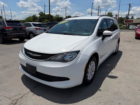 Used 2020 Chrysler Voyager Lxi FWD image 7