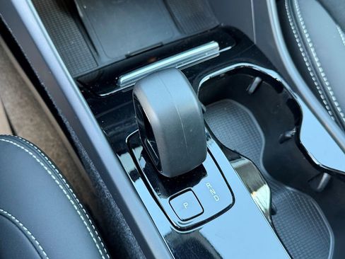 Certified 2023 Volvo XC40 Recharge Ultimate w/ Protection Package Premier AWD/4WD image 38