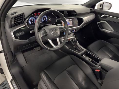 Used 2023 Audi Q3 2.0T Premium AWD/4WD image 4