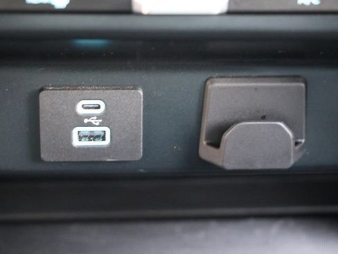 Used 2024 Ford F150 XLT AWD/4WD image 30