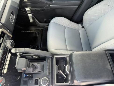 Used 2025 Toyota Tacoma SR5 AWD/4WD image 26