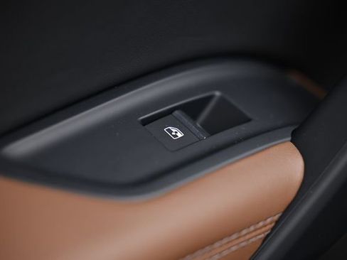 Used 2023 Audi Q5 e Premium Plus image 25