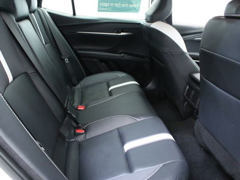 Used 2025 Toyota Camry SE w/ Convenience Package FWD image 26