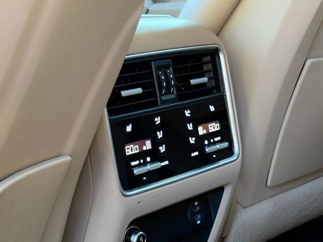 Used 2020 Porsche Cayenne AWD/4WD image 27