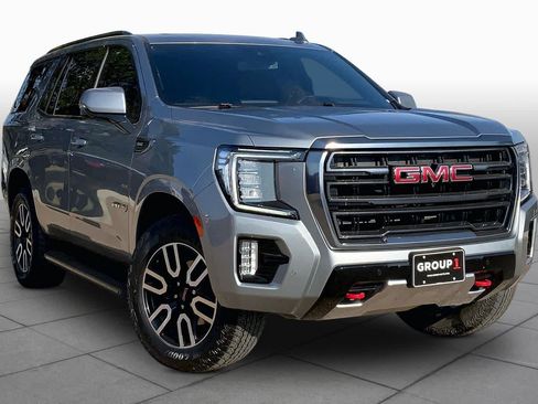 Used 2024 GMC Yukon AT4 w/ Technology Package AWD/4WD image 3