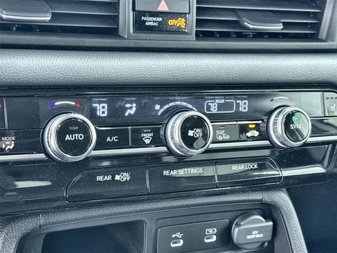 New 2026 Honda Pilot Touring image 28