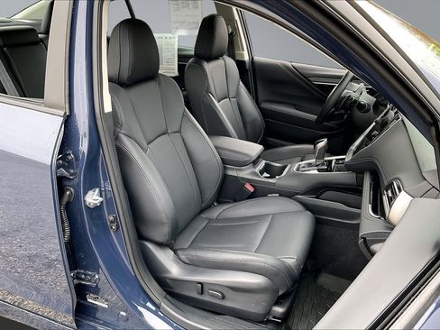 Certified 2025 Subaru Legacy Limited image 7