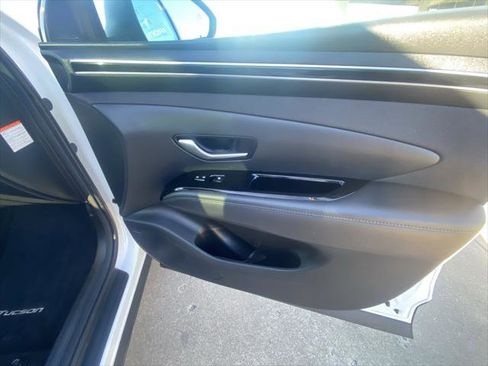 New 2024 Hyundai Tucson Limited image 16