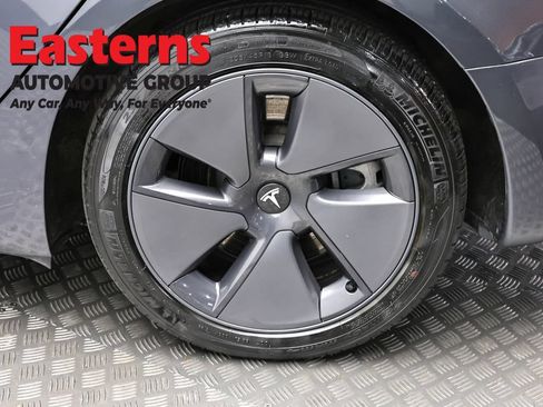 Used 2023 Tesla Model 3 Standard Range RWD image 8
