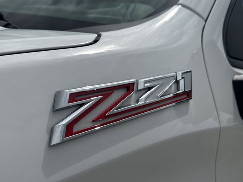 Used 2025 Chevrolet Silverado 1500 LT Trail Boss w/ LT Trail Boss Premium Package image 5