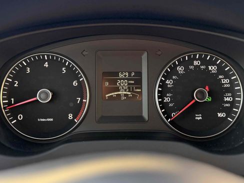 Used 2014 Volkswagen Jetta SE FWD image 28