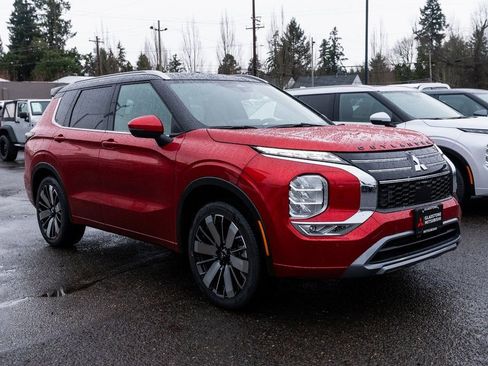 New 2026 Mitsubishi Outlander SEL image 1