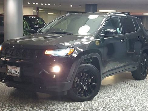 Used 2023 Jeep Compass Altitude image 32