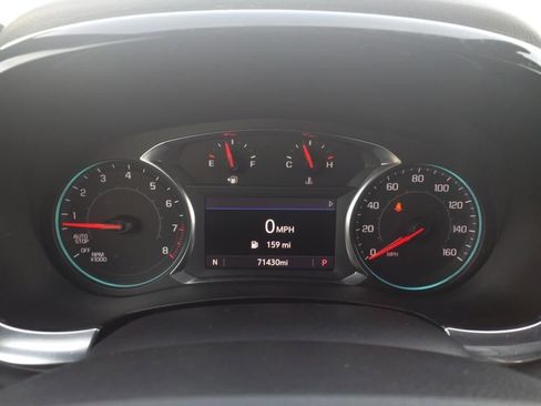 Used 2022 Chevrolet Traverse LT image 23