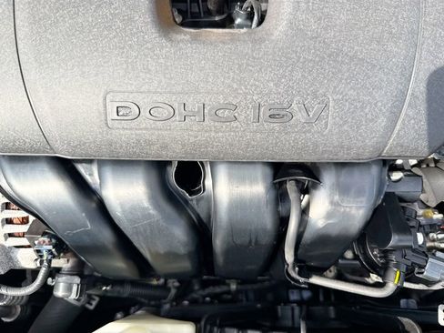 Used 2019 Hyundai Elantra SE image 34