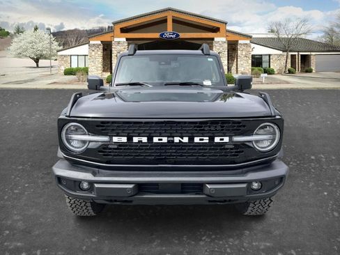 Used 2025 Ford Bronco Outer Banks image 2