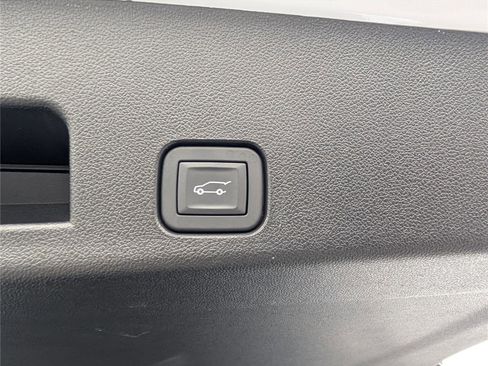 Used 2026 Chevrolet Traverse High Country w/ LPO, Floor Liner Package image 16