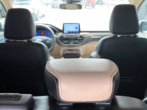 Used 2020 Ford Escape Titanium FWD image 36