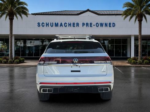 Certified 2024 Volkswagen Atlas Cross Sport SEL R-Line AWD/4WD image 6