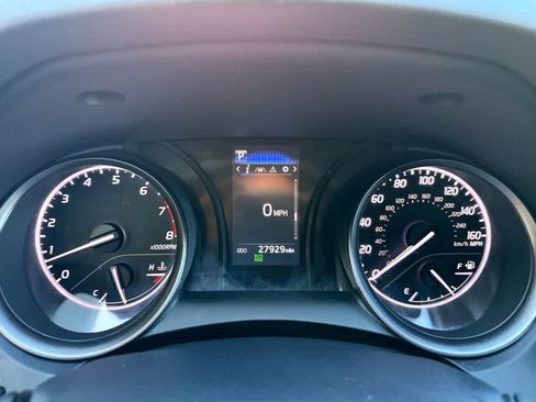 Used 2024 Toyota Camry SE FWD image 19