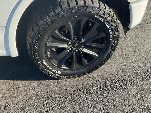 Used 2020 Ford F150 XLT w/ Equipment Group 302A Luxury image 12