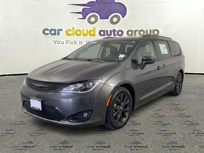 Used 2020 Chrysler Pacifica Touring-L w/ Advanced Safetytec Group