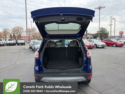 Used 2016 Ford Escape Titanium w/ Equipment Group 301A AWD/4WD image 29