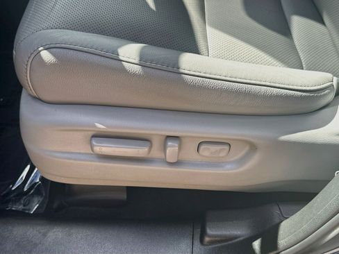 Certified 2024 Honda Passport EX-L image 17